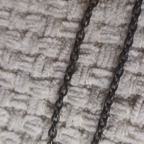 Hunger Games Necklace - Picture 3 of 7